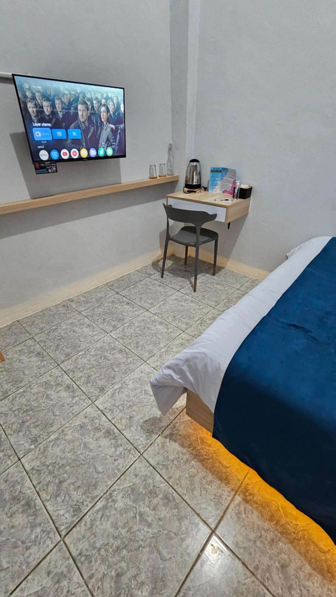 Wisma tamu Dyaza Lv Near Sultan Syarif Kasim Airport And Uir Pekanbaru