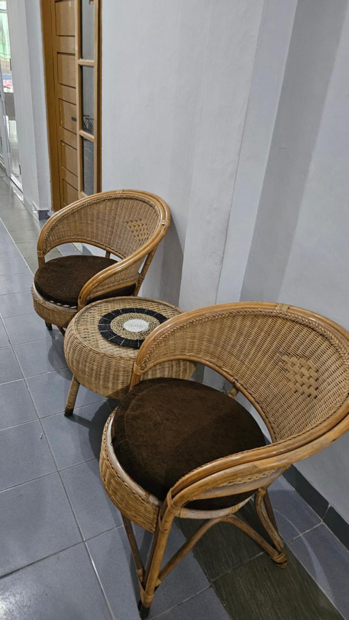 Wisma tamu Dyaza Lv Near Sultan Syarif Kasim Airport And Uir Pekanbaru